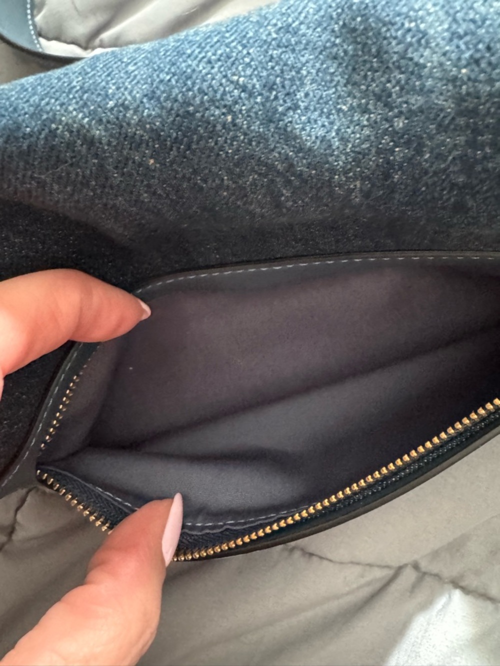 Coach Denim Blue Shoulder Bag with Gold Hardware Tabby 26 - Picture 12 of 15